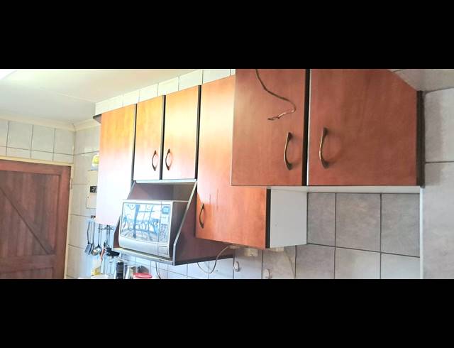 3 BEDROOM FREESTANDING FOR SALE IN TRENANCE PARK
